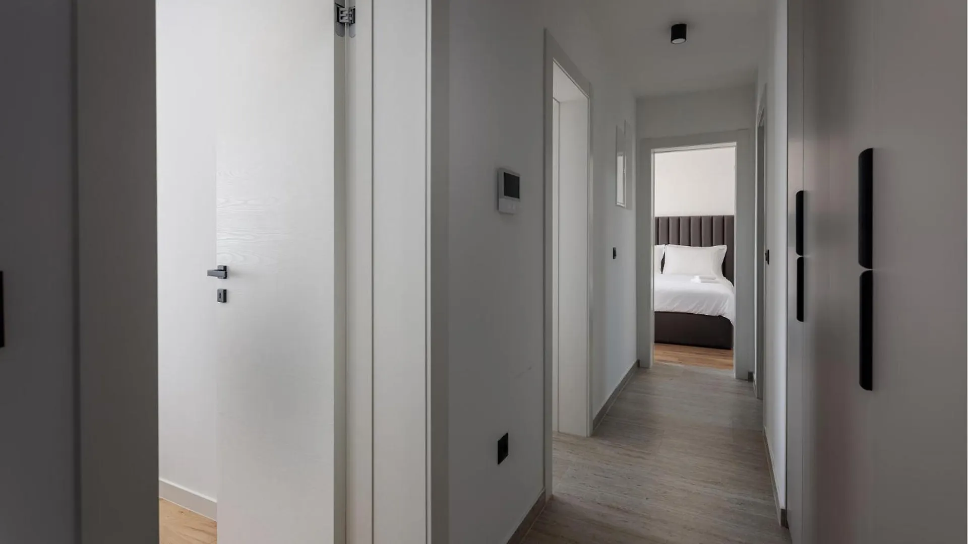 3 Bedroom Nice Apartment In Kozino